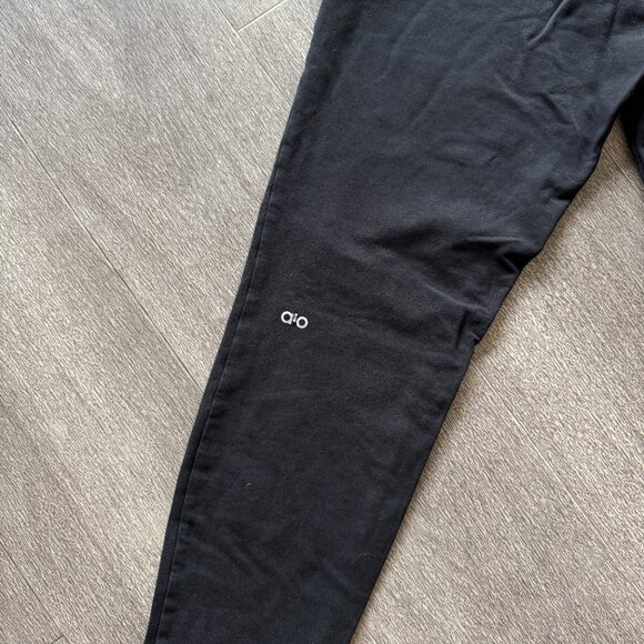 Alo Yoga Unwind Sweatpants - Picture 2 of 4